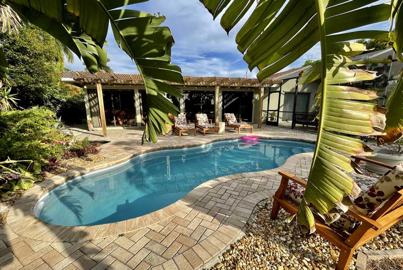 Airbnb-Vacation-House-For-Rent-West-Palm-Beach-33403